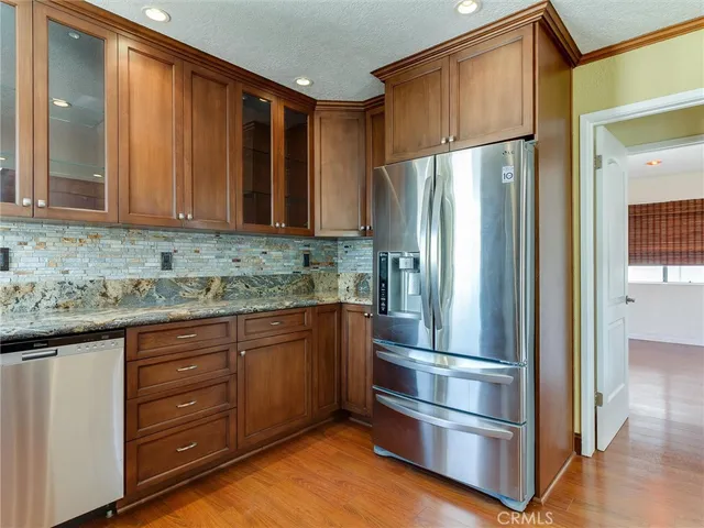 $10,995 | 834 15th Street, Hermosa Beach, CA 90254