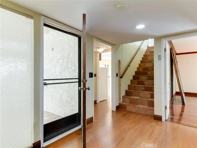 $10,995 | 834 15th Street, Hermosa Beach, CA 90254