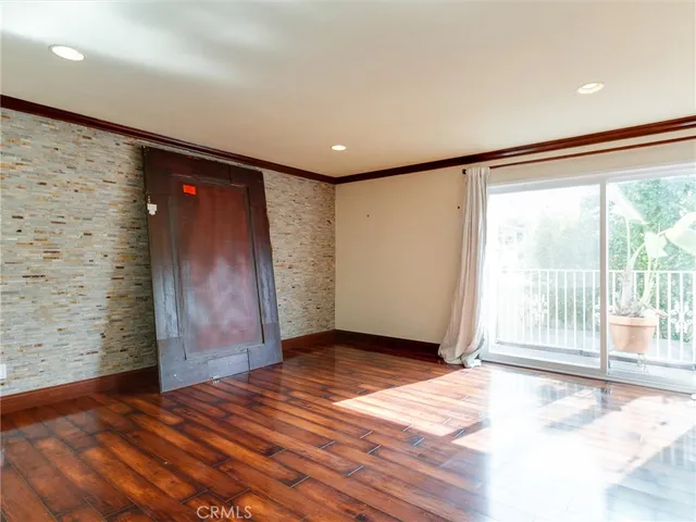 $10,995 | 834 15th Street, Hermosa Beach, CA 90254