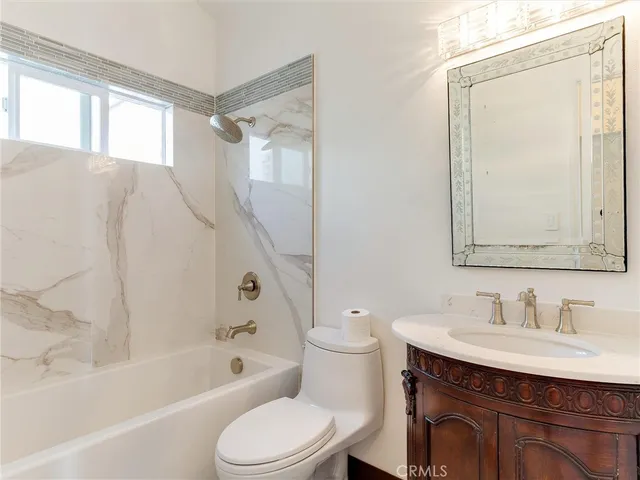 $10,995 | 834 15th Street, Hermosa Beach, CA 90254