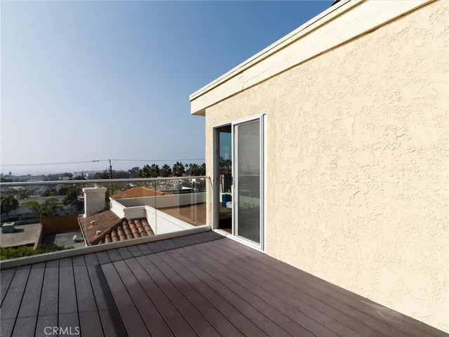 $10,995 | 834 15th Street, Hermosa Beach, CA 90254