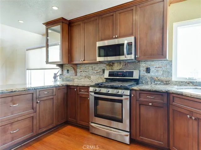 $10,995 | 834 15th Street, Hermosa Beach, CA 90254