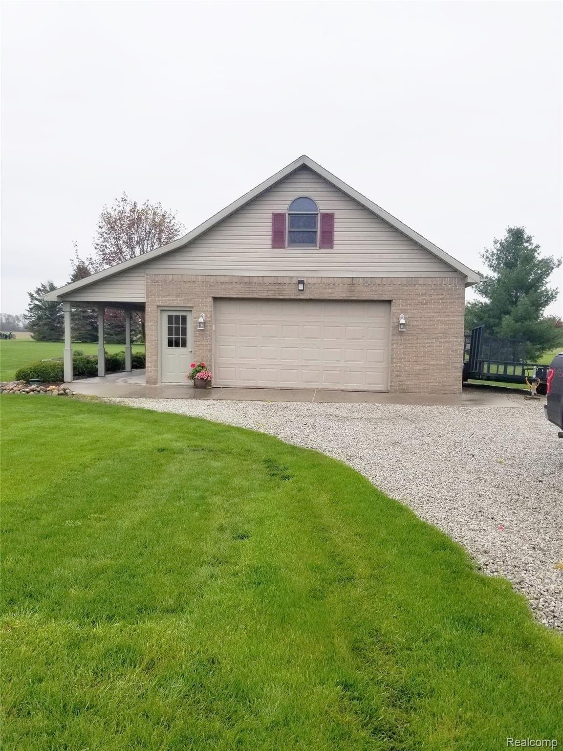 21320 McPhall Road Armada, MI 48005 - Photo 6 of 23 Home 6.jpg