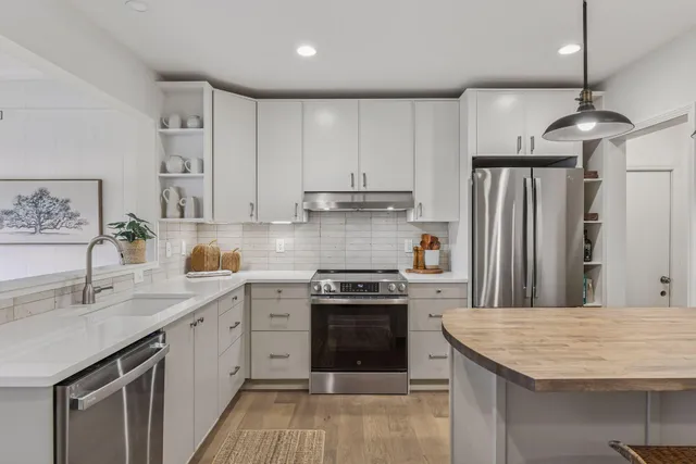 $640,000 | 3054 Boone Avenue South, St. Louis Park, MN 55426