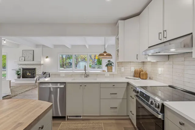 $640,000 | 3054 Boone Avenue South, St. Louis Park, MN 55426