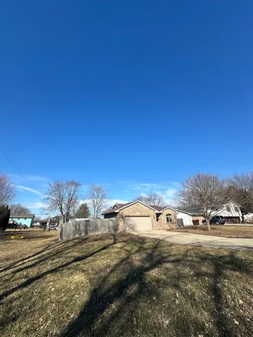 $175,000 | 902 East Washington Street, Le Roy, IL 61752