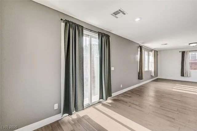 $2,300 | 6935 Galeria Posada Avenue, Las Vegas, NV 89179