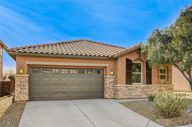 $2,300 | 6935 Galeria Posada Avenue, Las Vegas, NV 89179