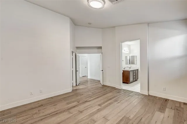 $2,300 | 6935 Galeria Posada Avenue, Las Vegas, NV 89179