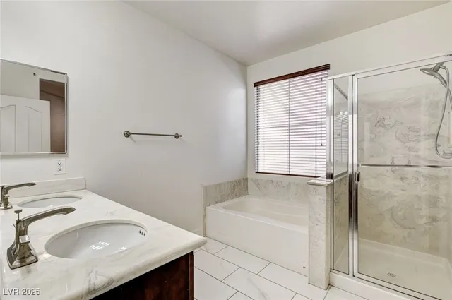 $2,300 | 6935 Galeria Posada Avenue, Las Vegas, NV 89179