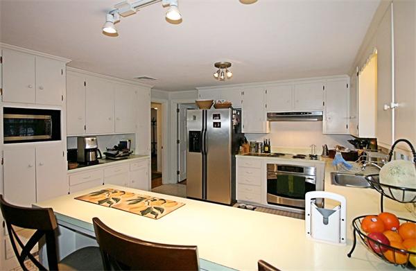 5 Colonial Way Weston, MA 02493 - Photo 9 of 21 Gallery Image 9