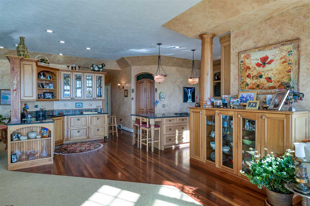 7201 Deepwater Point Road Williamsburg, MI 49690 - Photo 14 of 56 1888030-13.JPG