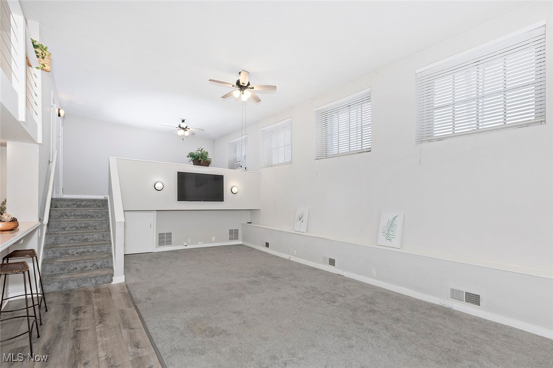 2043 Random Road, Unit 9 Cleveland, OH 44106 - Photo 6 of 33 Welcome and please come in!