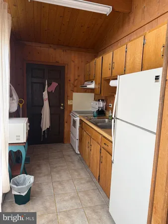 $180,000 | 27 Hummingbird Heights, Franklin, WV 26807