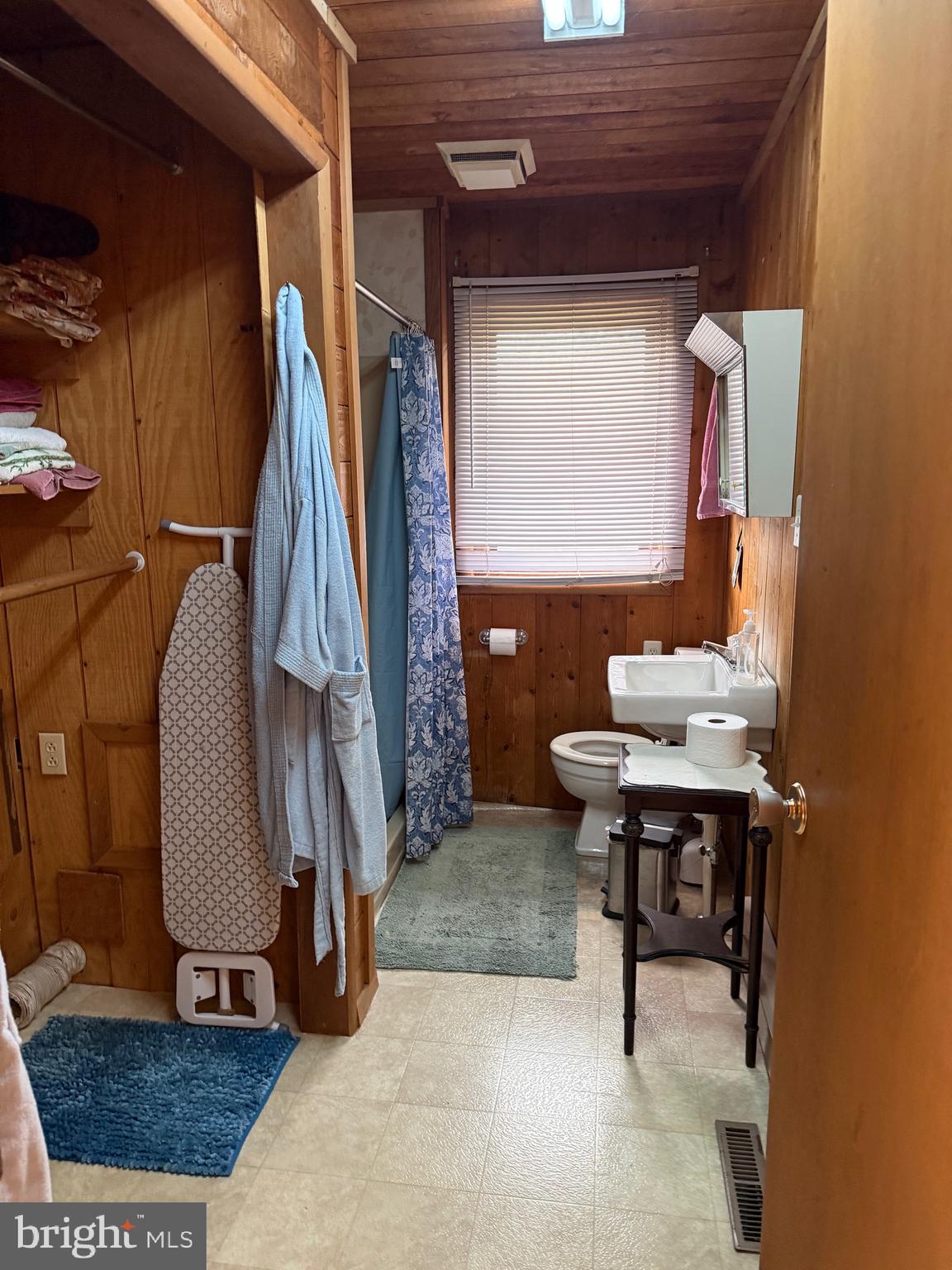 27 Hummingbird Heights Franklin, WV 26807 - Photo 9 of 12