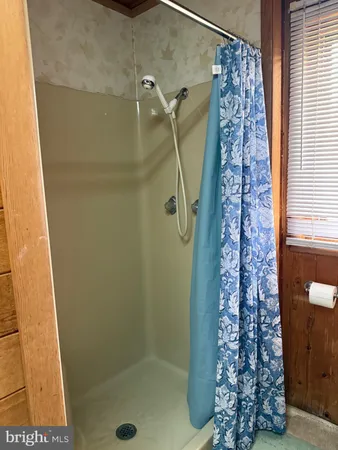 $180,000 | 27 Hummingbird Heights, Franklin, WV 26807