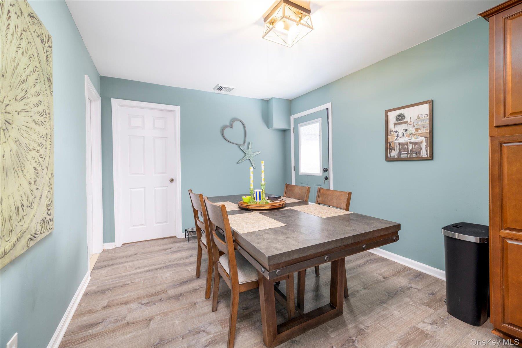 67 Radcliffe Road Island Park, NY 11558 - Photo 14 of 22 Gallery Image 14