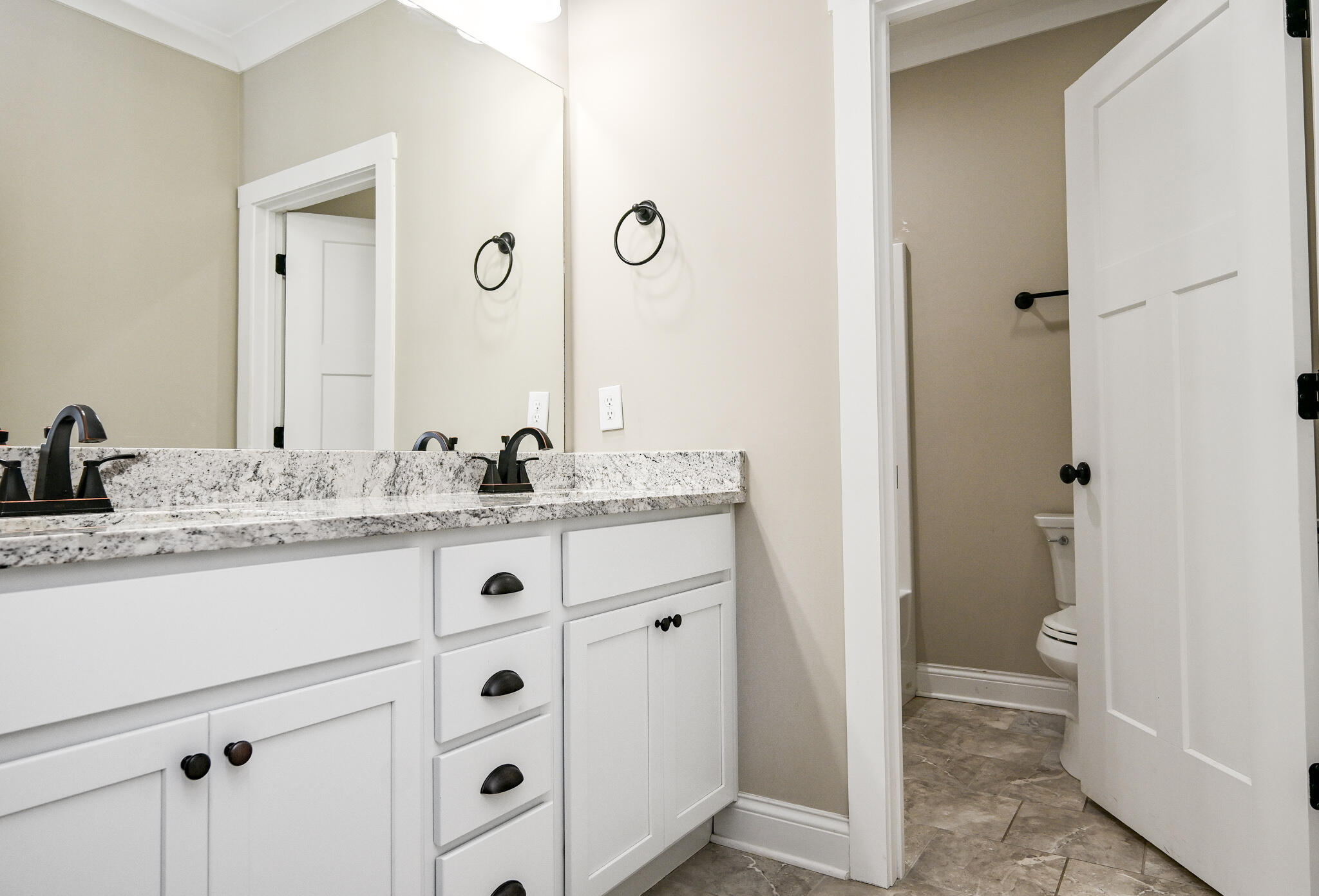 188 Winesap Way Southwest Cleveland, TN 37311 - Photo 29 of 48 Master Bath