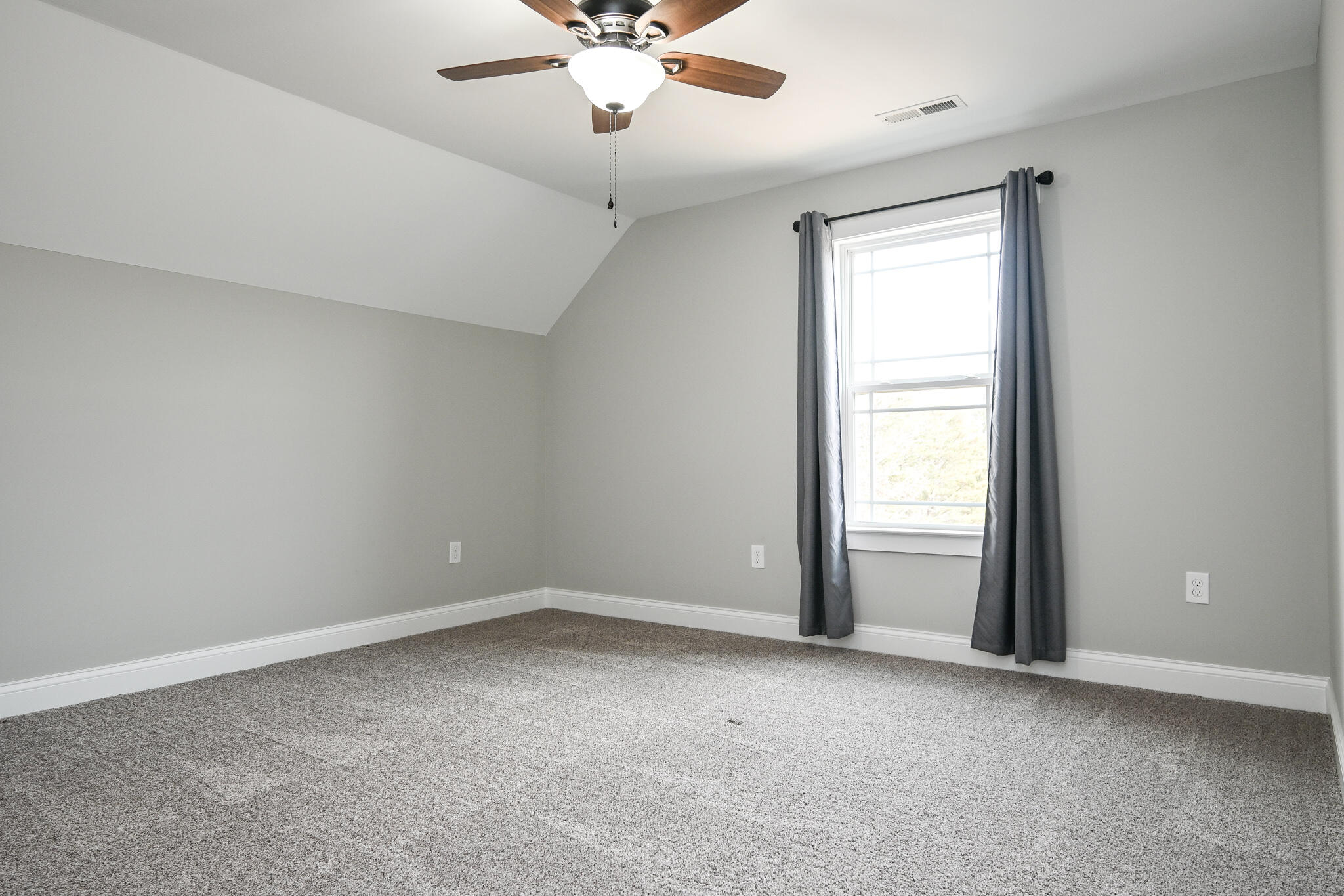 188 Winesap Way Southwest Cleveland, TN 37311 - Photo 36 of 48 Guest Bedroom