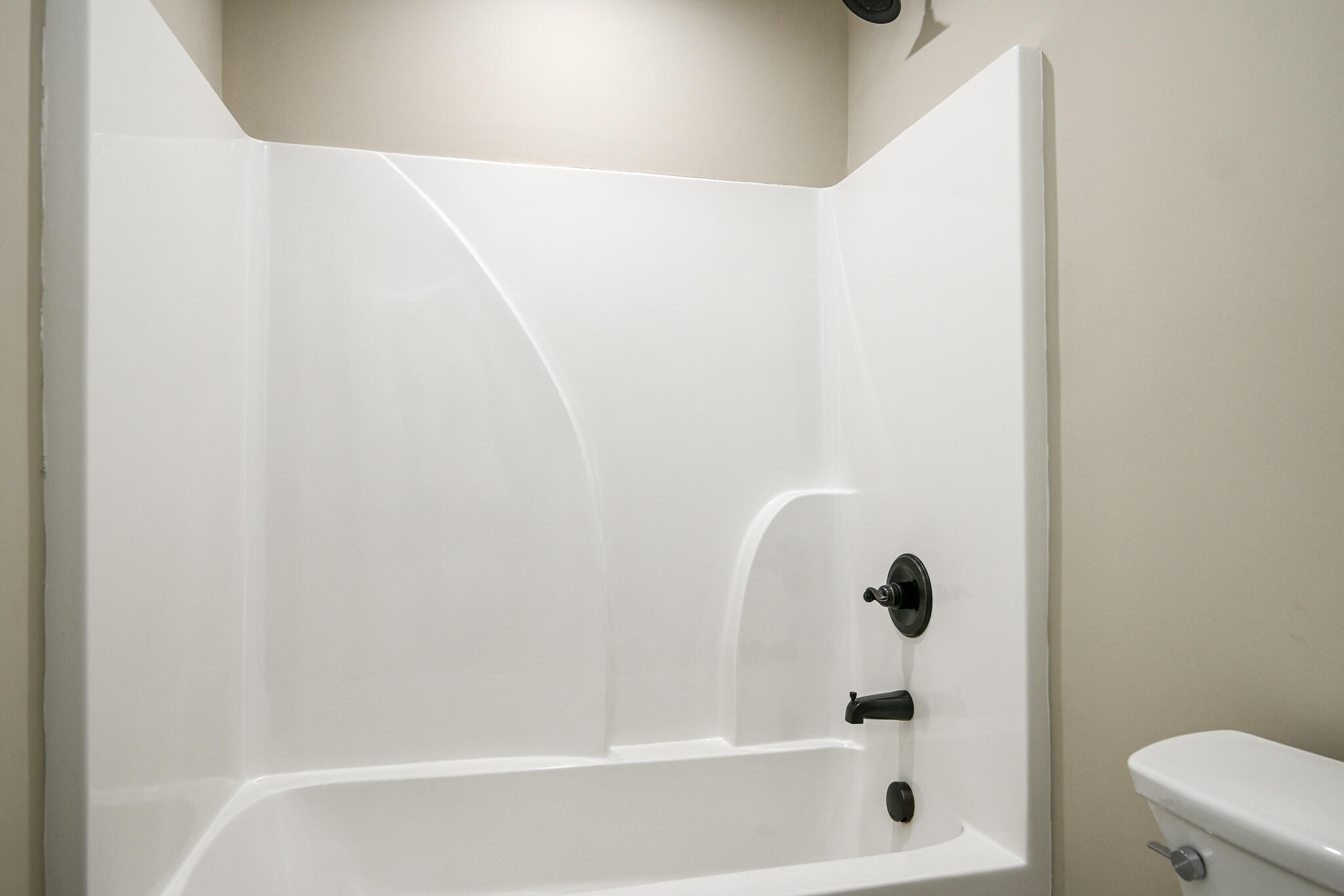 188 Winesap Way Southwest Cleveland, TN 37311 - Photo 39 of 48 Guest Bathroom