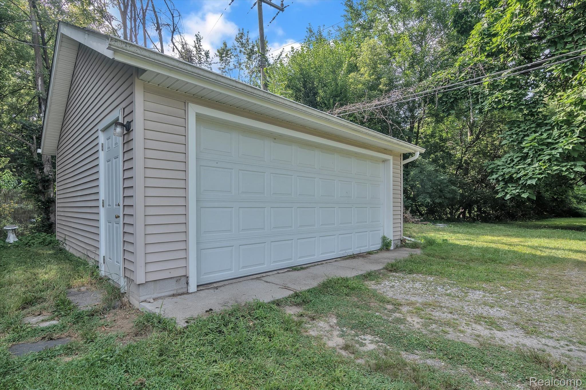 25010 Graham Road Redford, MI 48239 - Photo 23 of 27 Large, newer 2 car detached garage with opener