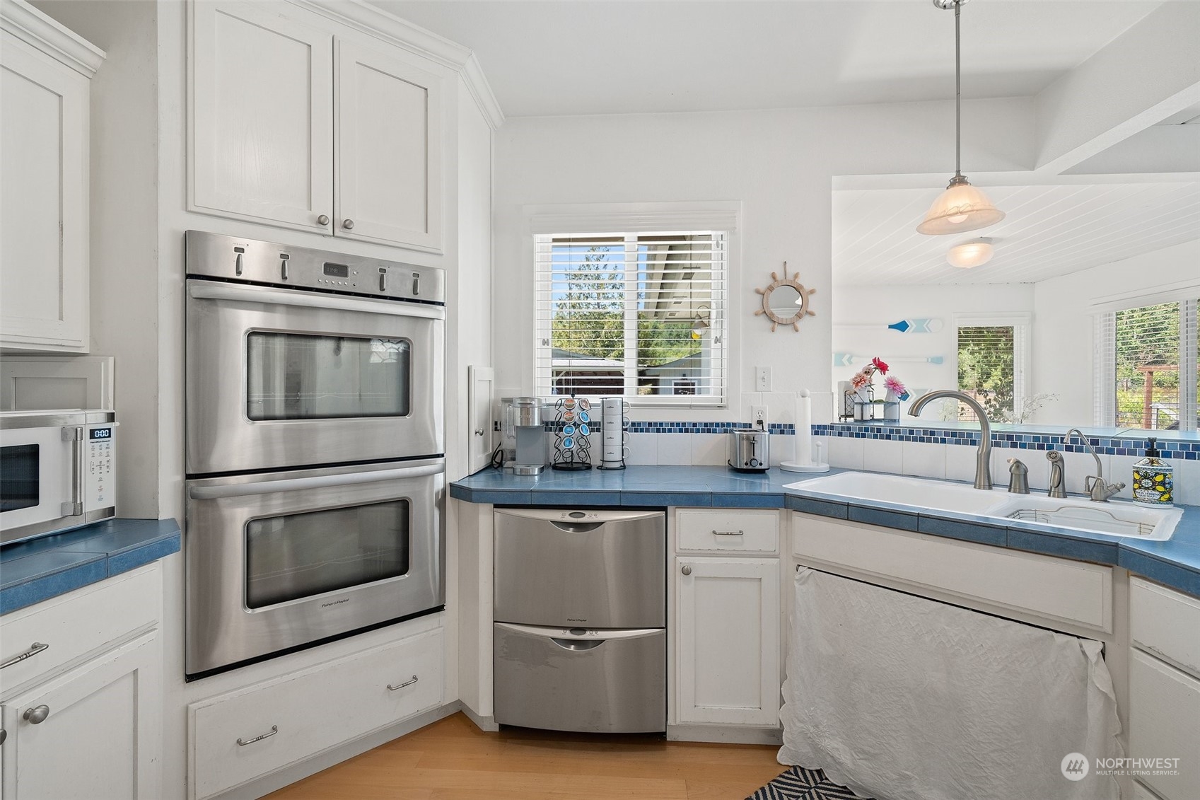 5051 East Grapeview Loop Road Allyn, WA 98524 - Photo 8 of 40 Gallery Image 8