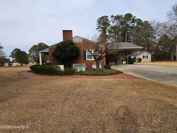 $349,000 | 200 Coharie Drive, Clinton, NC 28328