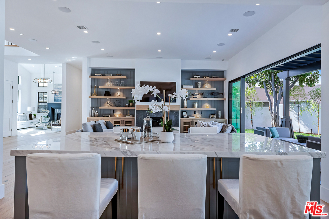 3025 Arrowhead Drive Los Angeles, CA 90068 - Photo 14 of 52