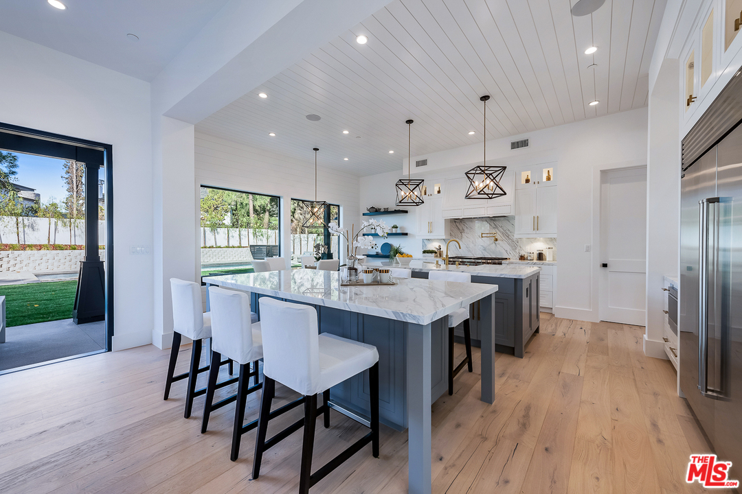 3025 Arrowhead Drive Los Angeles, CA 90068 - Photo 16 of 52