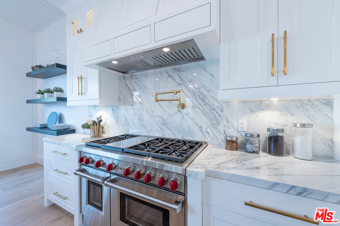 3025 Arrowhead Drive Los Angeles, CA 90068 - Photo 22 of 52