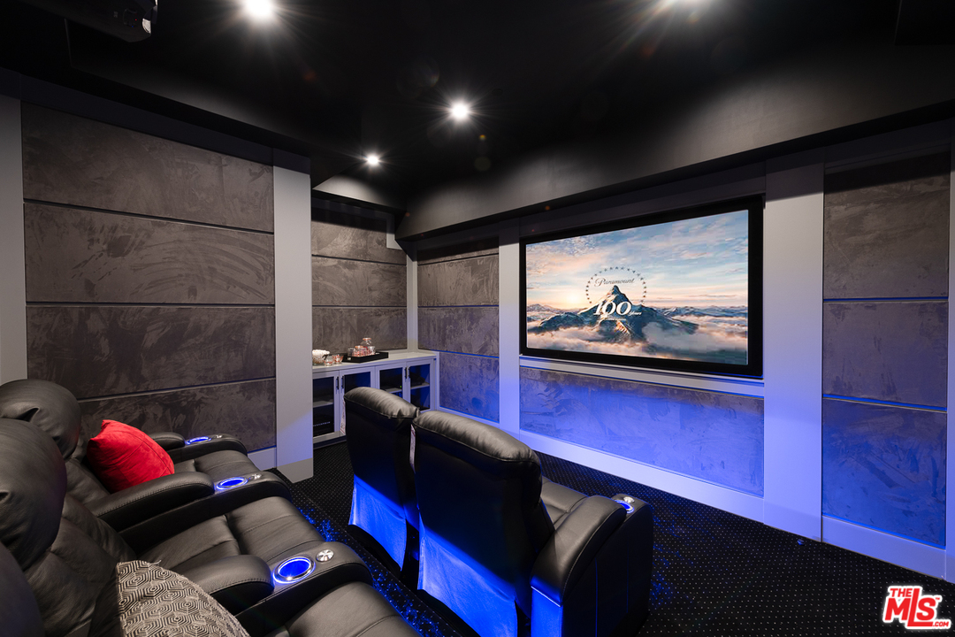 3025 Arrowhead Drive Los Angeles, CA 90068 - Photo 25 of 52