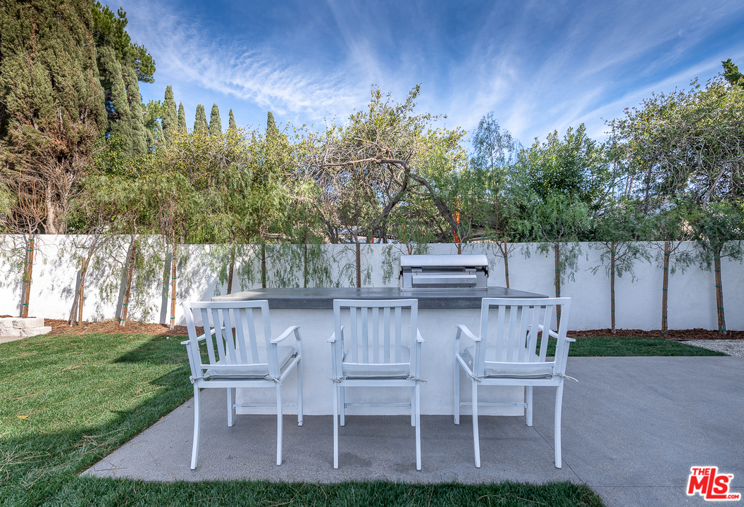 3025 Arrowhead Drive Los Angeles, CA 90068 - Photo 43 of 52