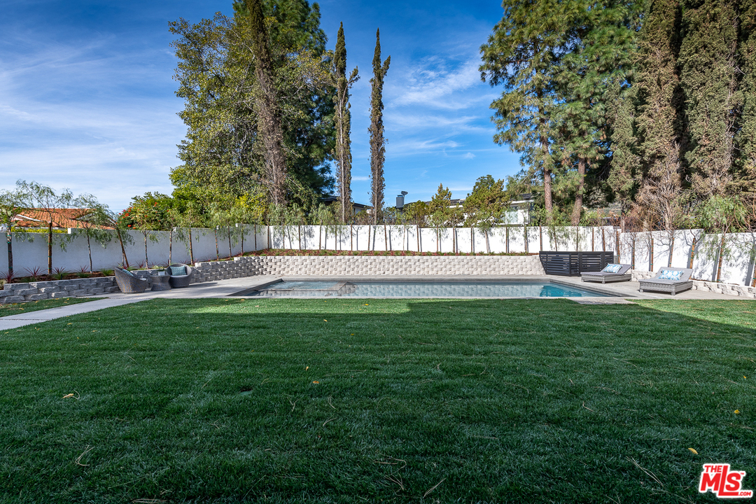 3025 Arrowhead Drive Los Angeles, CA 90068 - Photo 44 of 52