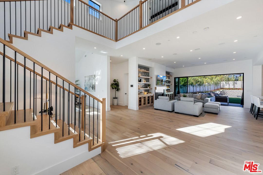 3025 Arrowhead Drive Los Angeles, CA 90068 - Photo 6 of 52