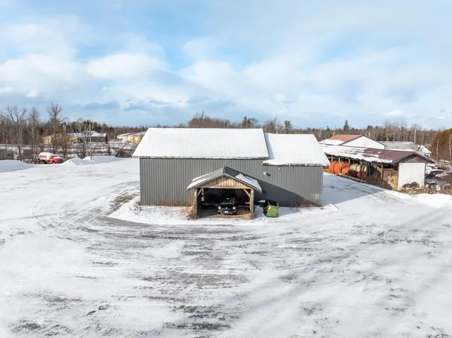 $499,000 | Undisclosed Address, Howland, ME 04448