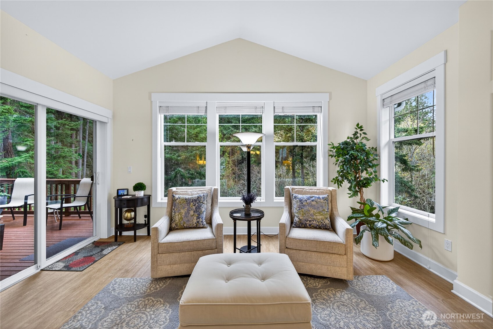 2016 Cascade Court Anacortes, WA 98221 - Photo 15 of 38