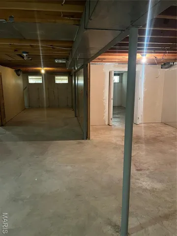 $450,000 | 14227 Kinderhook Drive, Chesterfield, MO 63017