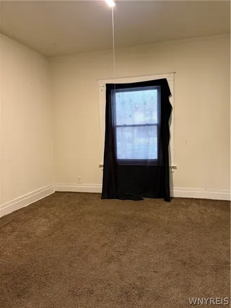 $950 | 1839 Michigan Avenue, Niagara Falls, NY 14305