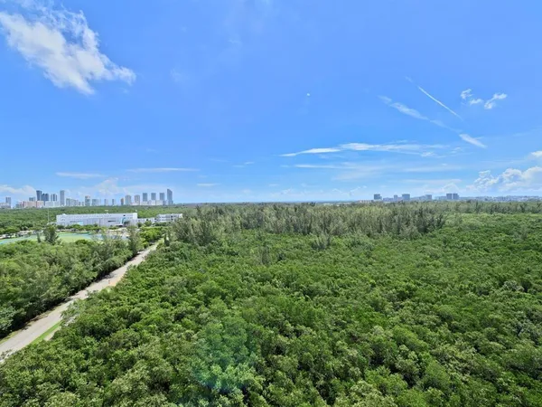 $2,950 | 14951 Royal Oaks Lane, Unit 1608, North Miami, FL 33181