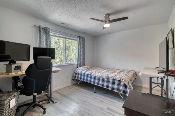 $274,900 | 5268 West Kootenai Street, Boise, ID 83705
