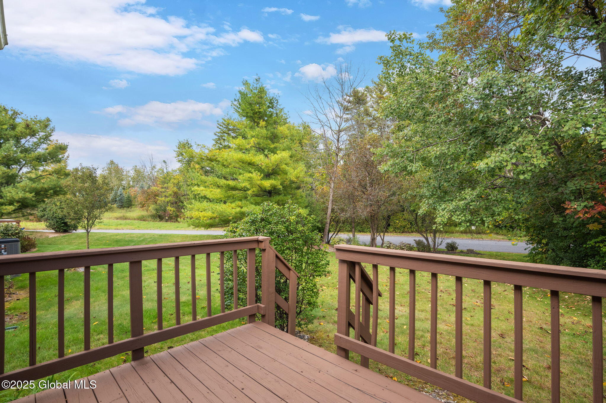 137 Harvard Road Colonie, NY 12189 - Photo 17 of 22 26-137HarvardRd_26