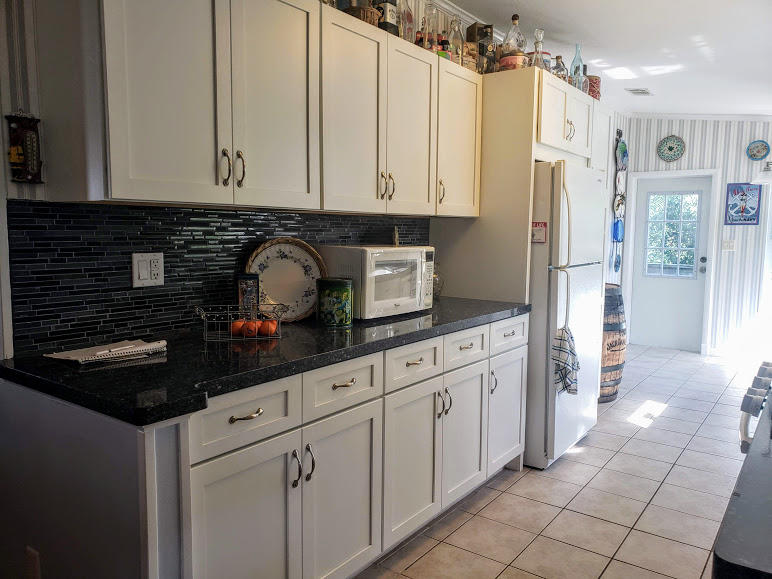 246 Cuba Road Tavernier, FL 33070 - Photo 17 of 53 kitchen