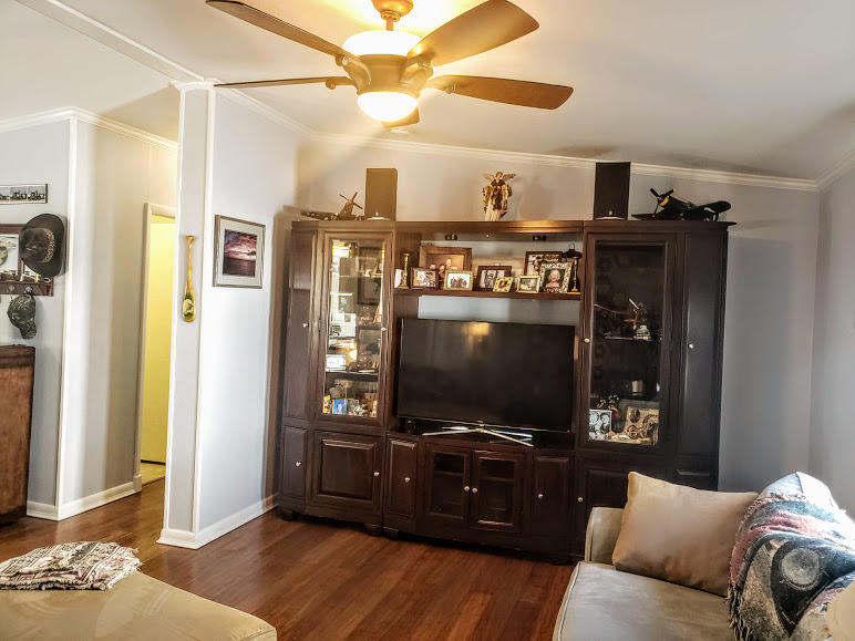 246 Cuba Road Tavernier, FL 33070 - Photo 23 of 53 Living room