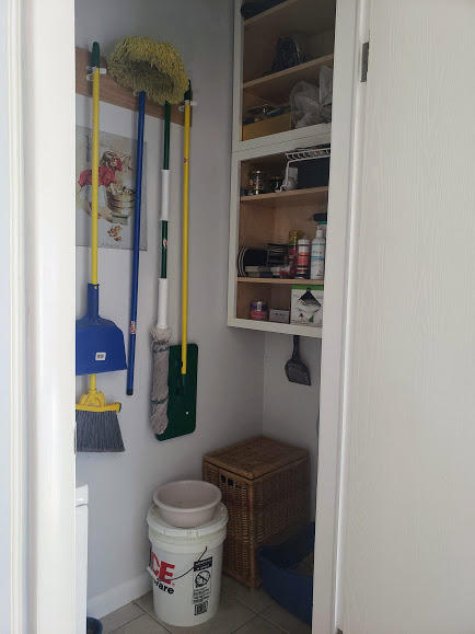246 Cuba Road Tavernier, FL 33070 - Photo 35 of 53 Laundry room