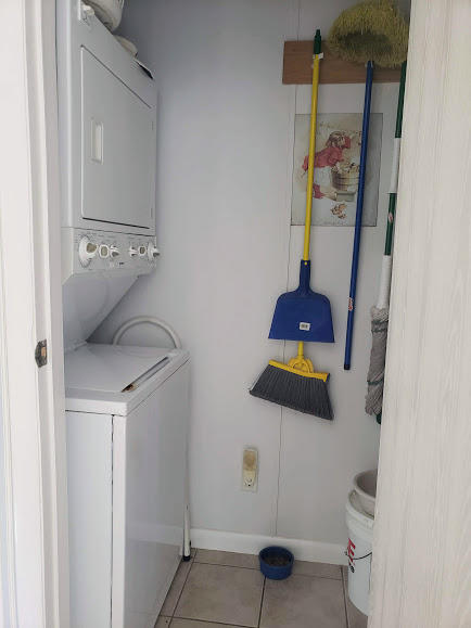 246 Cuba Road Tavernier, FL 33070 - Photo 36 of 53 Laundry room2