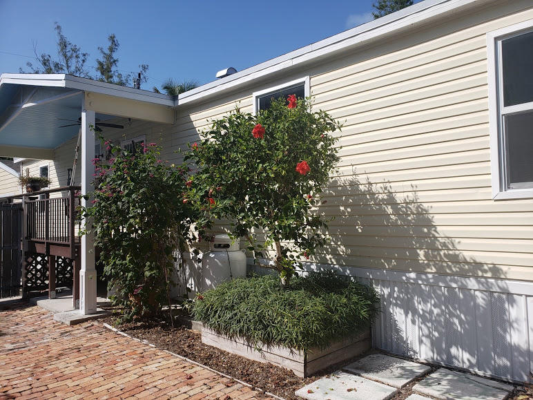 246 Cuba Road Tavernier, FL 33070 - Photo 42 of 53 Side of home