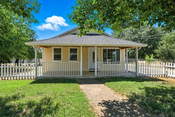 $330,000 | 6594 Clear View Drive, Anderson, CA 96007