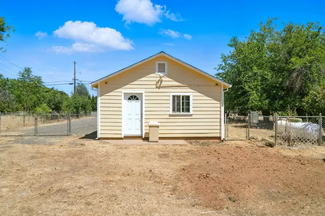 $330,000 | 6594 Clear View Drive, Anderson, CA 96007