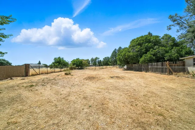 $330,000 | 6594 Clear View Drive, Anderson, CA 96007