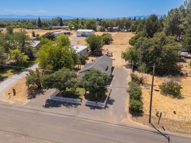 $330,000 | 6594 Clear View Drive, Anderson, CA 96007
